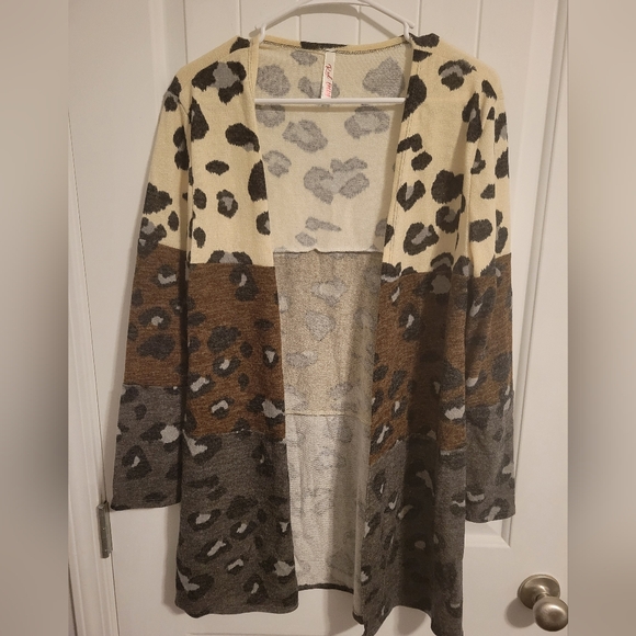 Red Lolly Animal Print Open Front Cardigan Mid Thigh Length Size Small - Picture 1 of 4